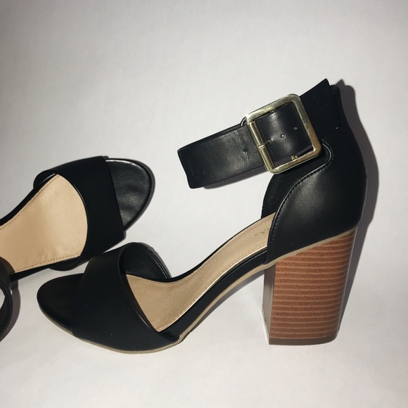 Black Merona Wedges - Picture 2 of 4
